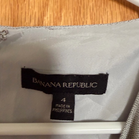 NWOT Banana Republic Peplum Top Women's Size 4 Light Grey Busine Casual Shirt - Picture 4 of 5